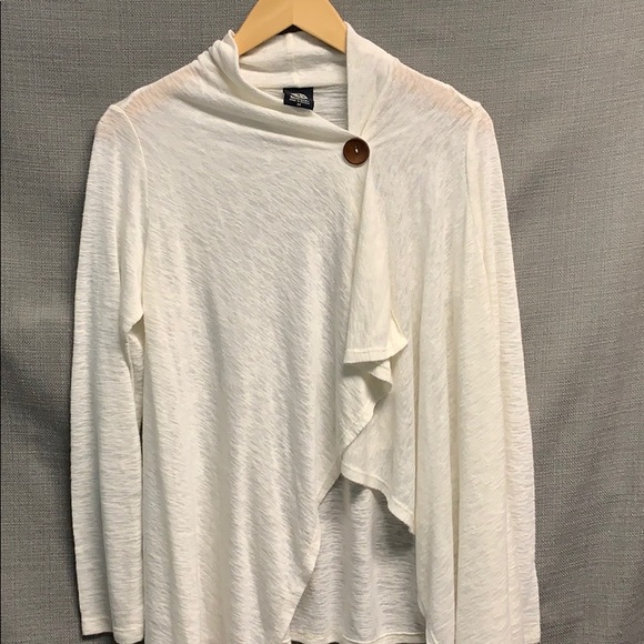 Bobeau Off-White Cardigan - Picture 3 of 3